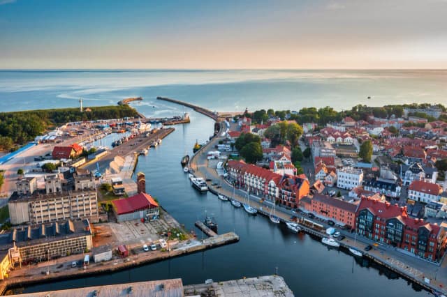Co ciekawego w Ustce? Odkryj najlepsze atrakcje i miejsca do zwiedzania