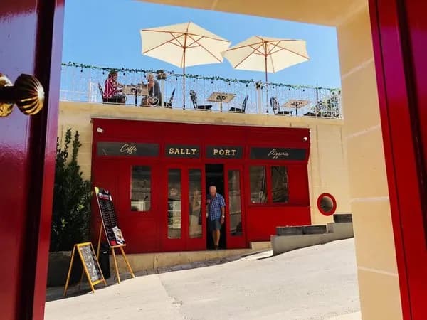 Gdzie zjeść w Marsaxlokk? Odkryj najlepsze restauracje z owocami morza Gdzie zjeść w Marsaxlokk? Odkryj najlepsze restauracje z owocami morza