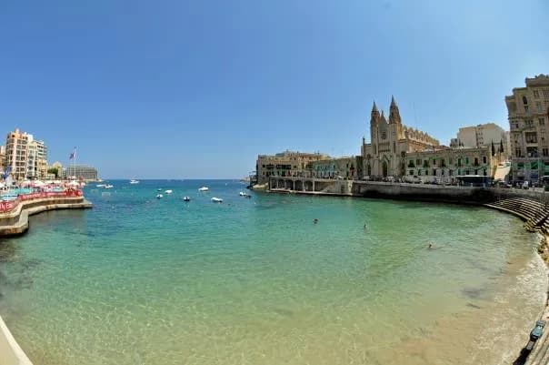 Sliema gdzie zjeść tanio i smacznie z widokiem na morze