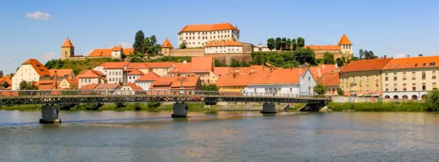 Ptuj atrakcje: odkryj niezwykłe miejsca i wydarzenia, które zachwycą